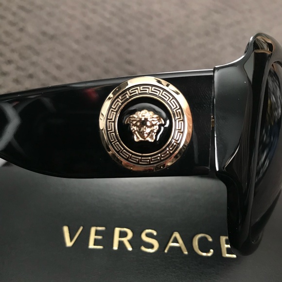 Versace Sunglasses - Picture 4 of 8